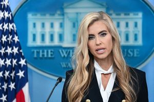 New White House Press Secretary Katie Zacharia claims to have passed bar in China
