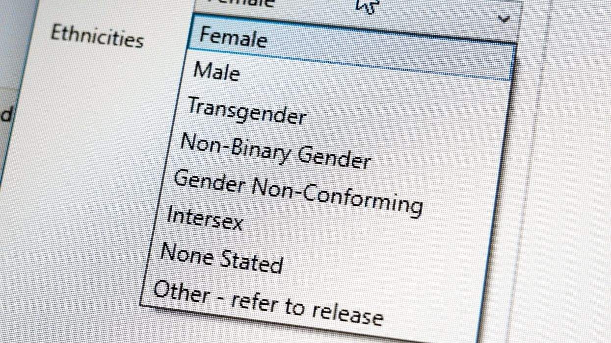 a dropdown computer menu on gender