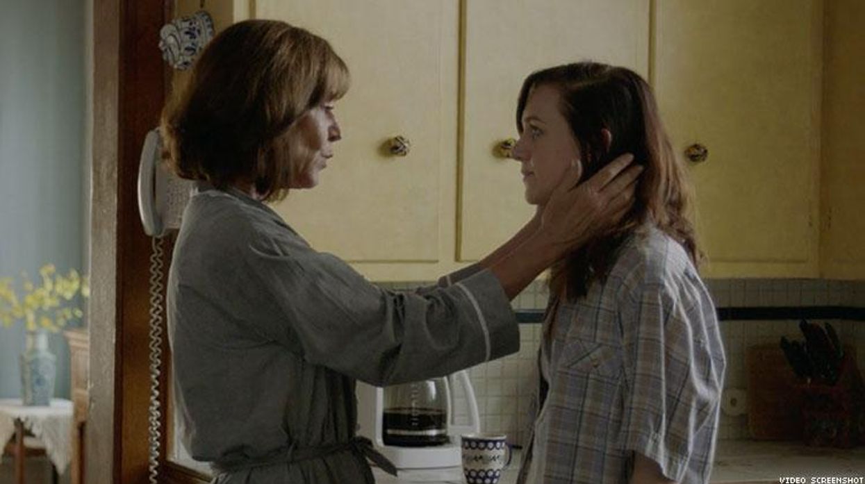 A Mom Proves How OK She Is with Her Daughter Being a Lesbian in Becks
