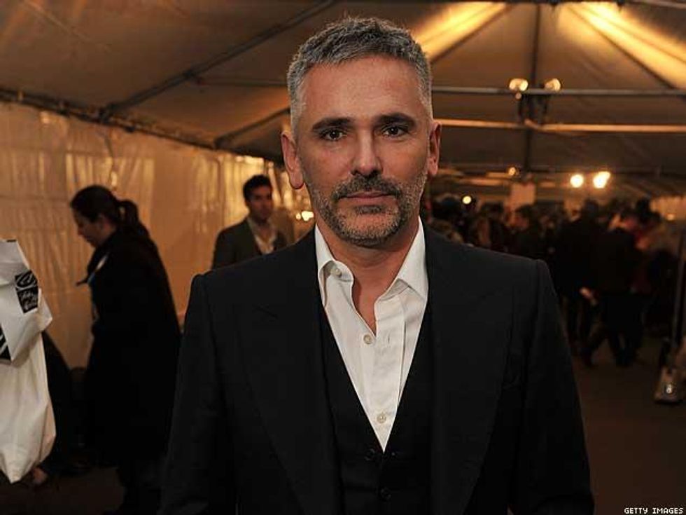 Abboud_back_rojox633