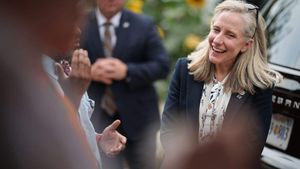 Thousands of LGBTQ+ people & allies celebrate Virginia PrideFest — with Gov. Abigail Spanberger among them