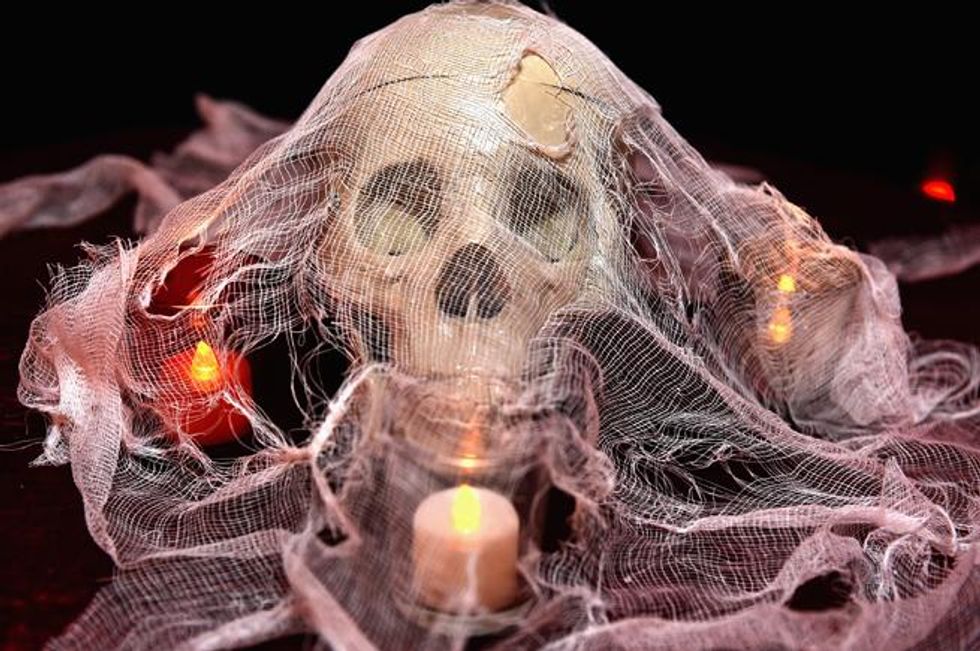 Adam-lambert-hilton-play-014