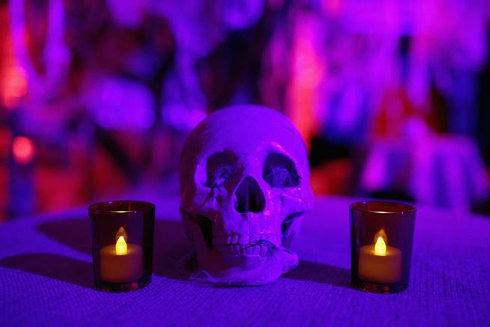 Adam-lambert-hilton-play-018