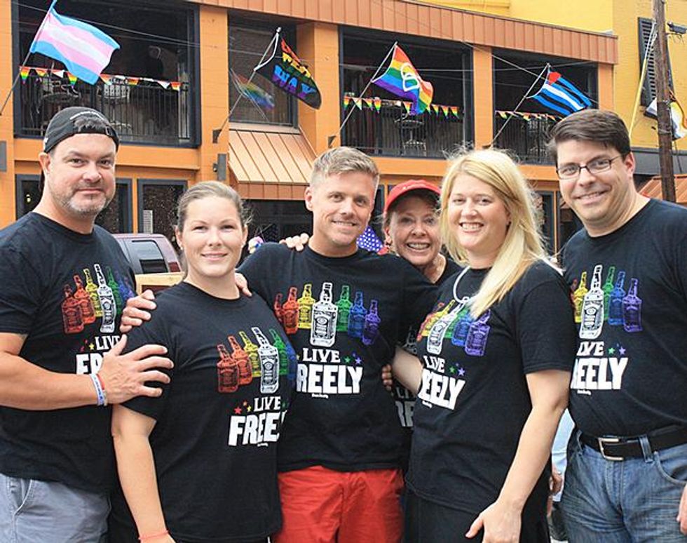 Advocate_pride2015_louisville-2