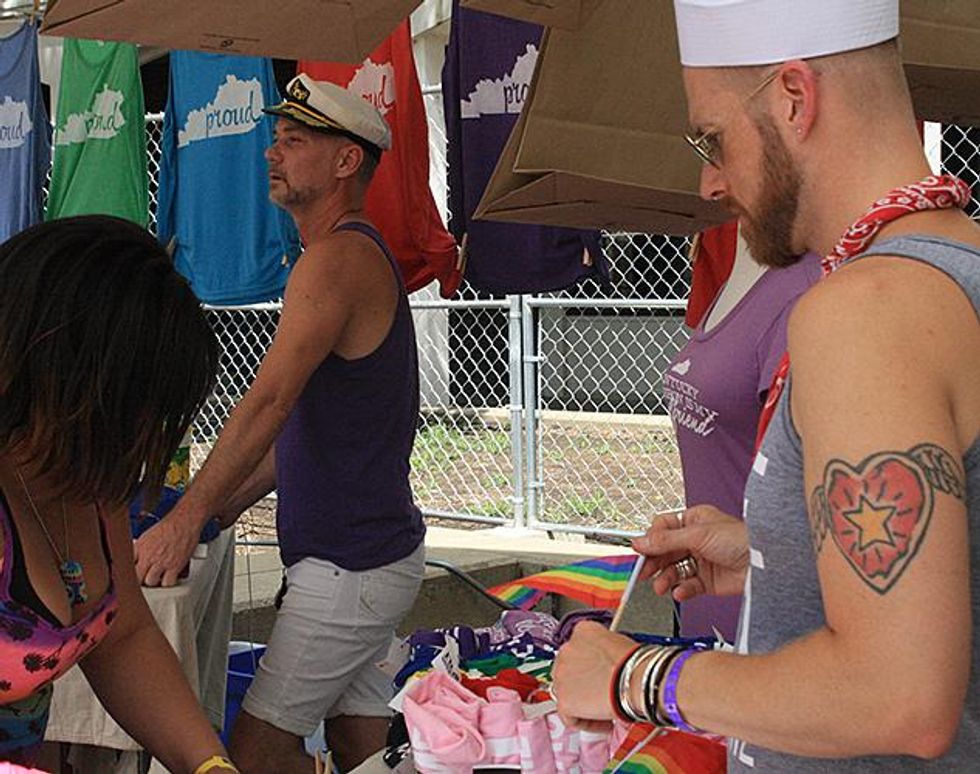 Advocate_pride2015_louisville-83