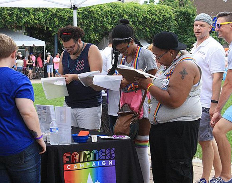 Advocate_pride2015_louisville-86