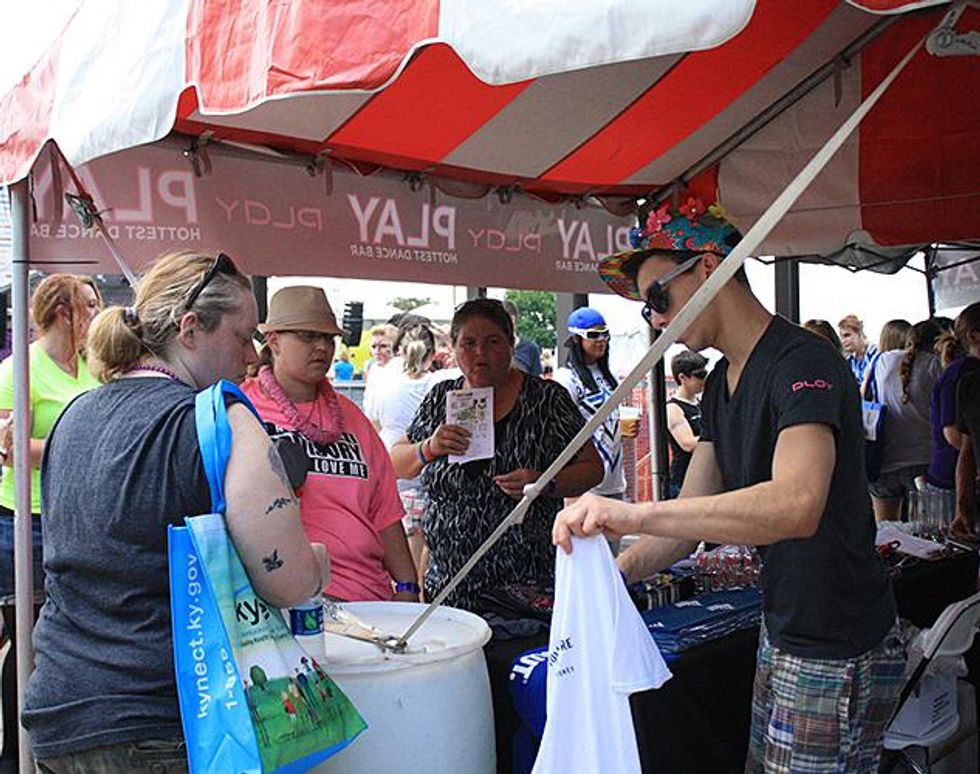 Advocate_pride2015_louisville-93