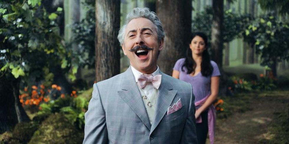 Alan Cumming and Cecily Strong