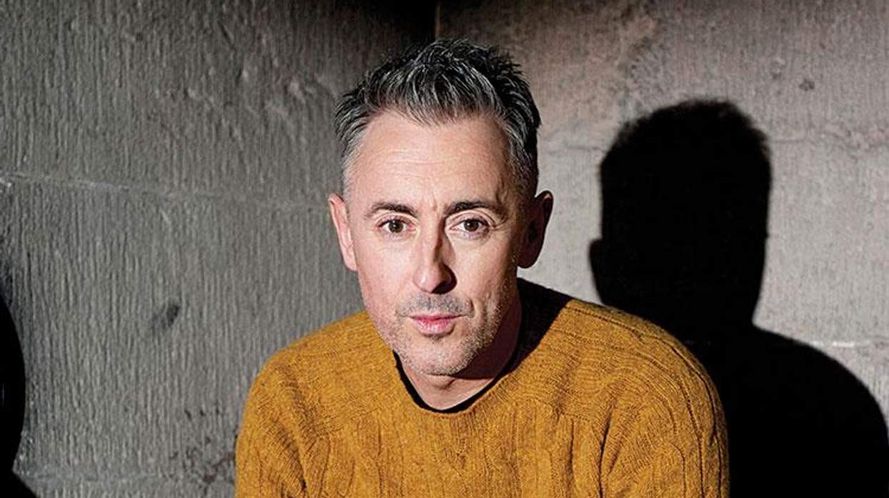 ALAN CUMMING