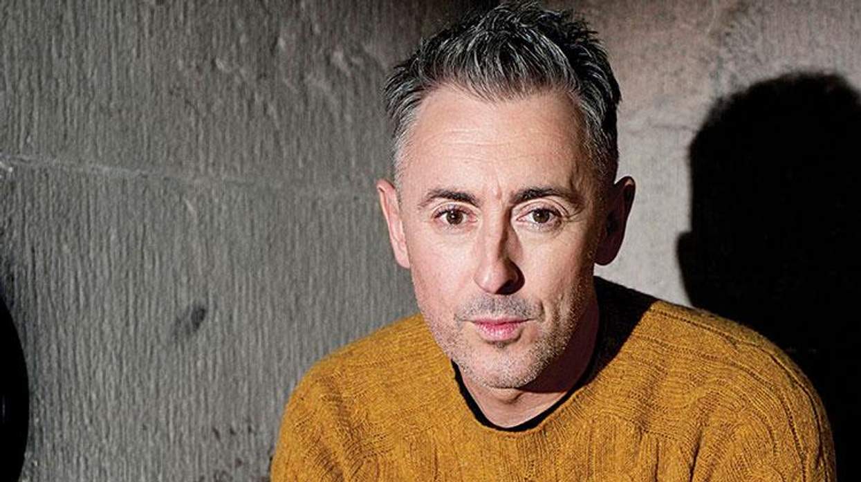 ALAN CUMMING