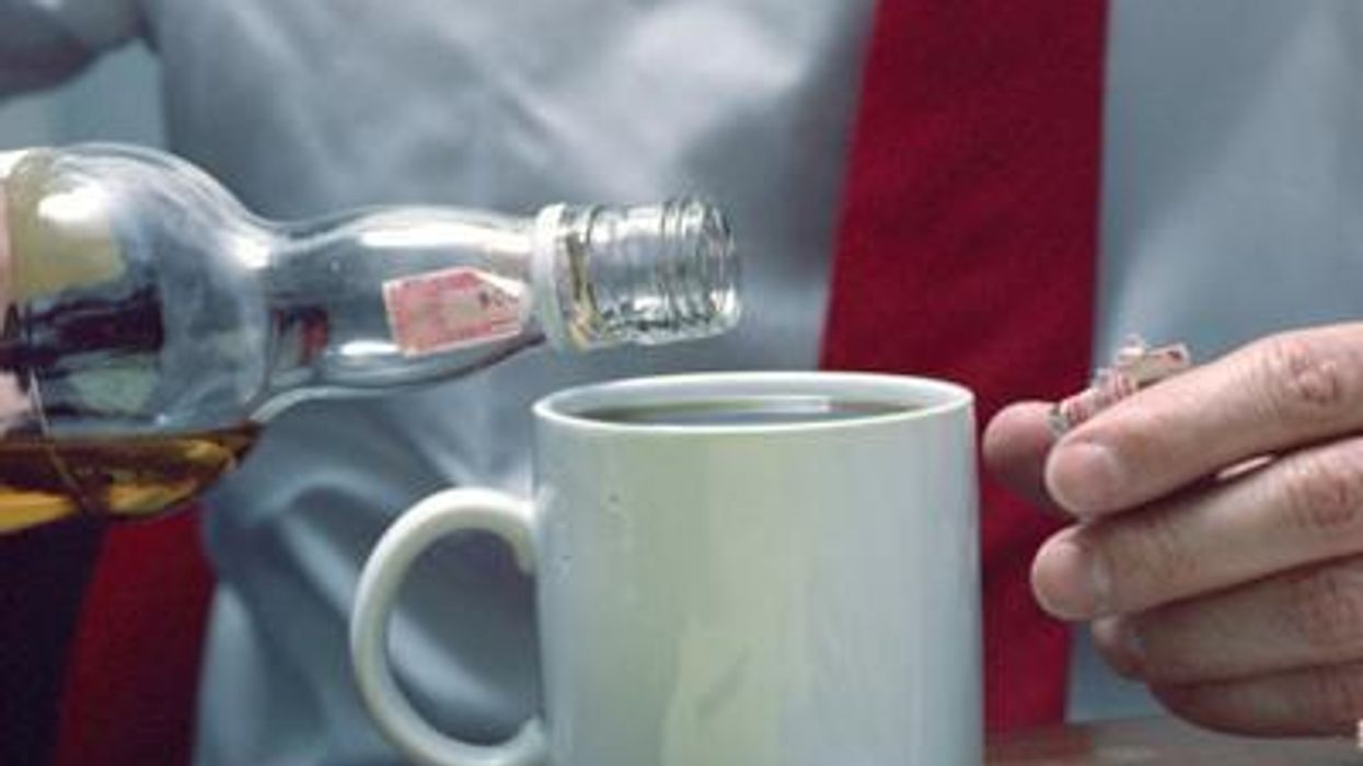 Alcoholismx400_hivplusmag_0