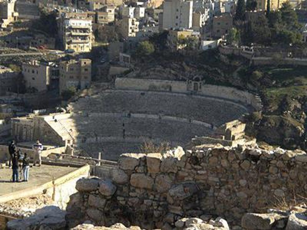 Aman_amphitheaterx400