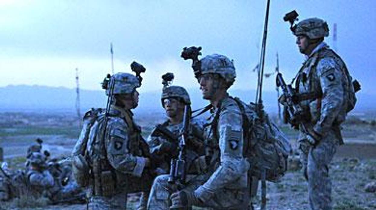 American_troopsx390_0