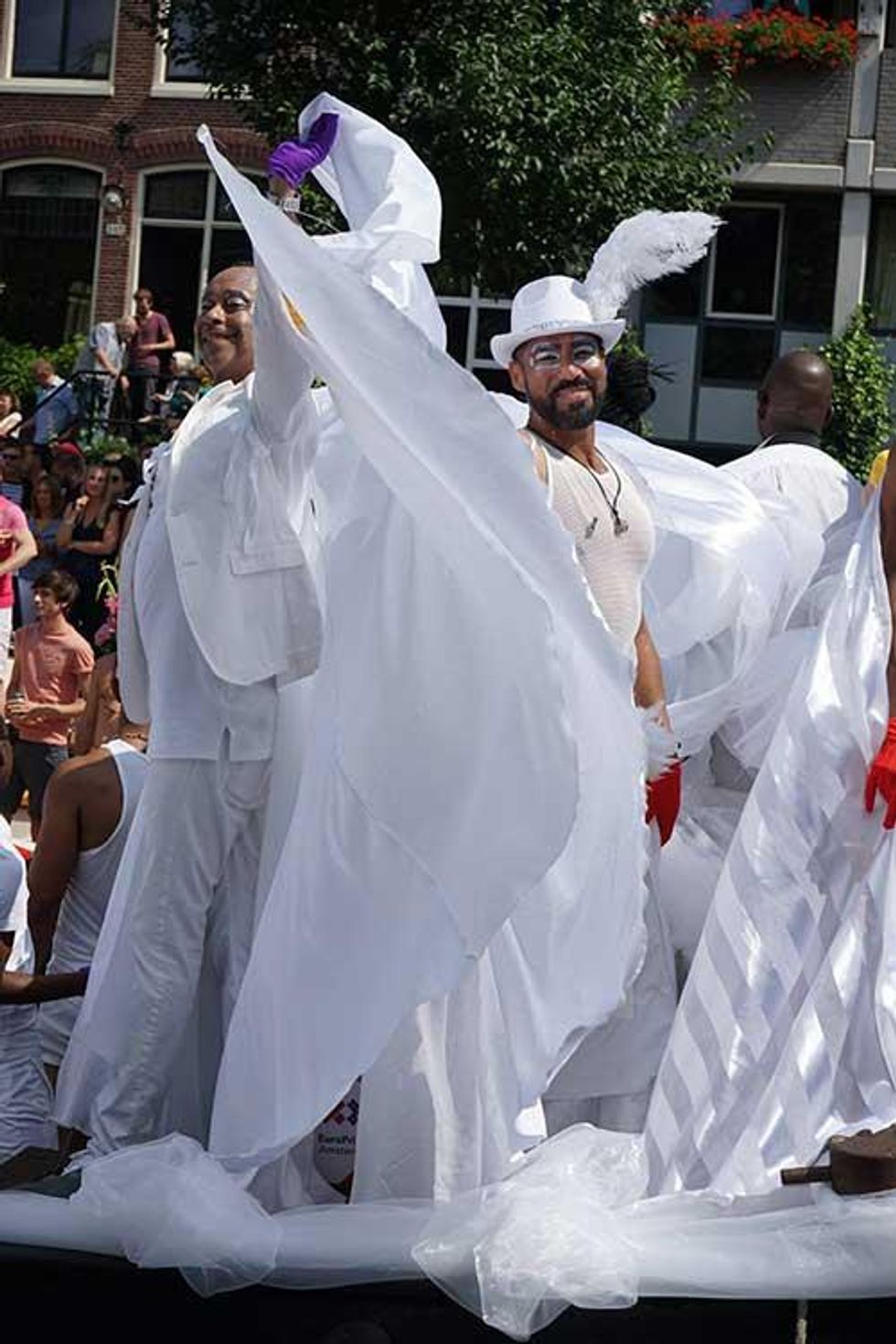 Amsterdam-canal-pride-100