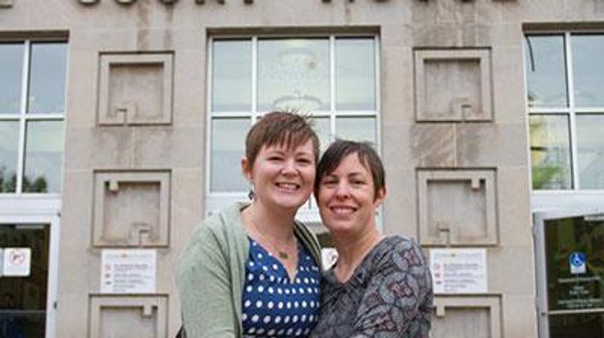 Angela-and-kelli-johnson-county-kansas-x400