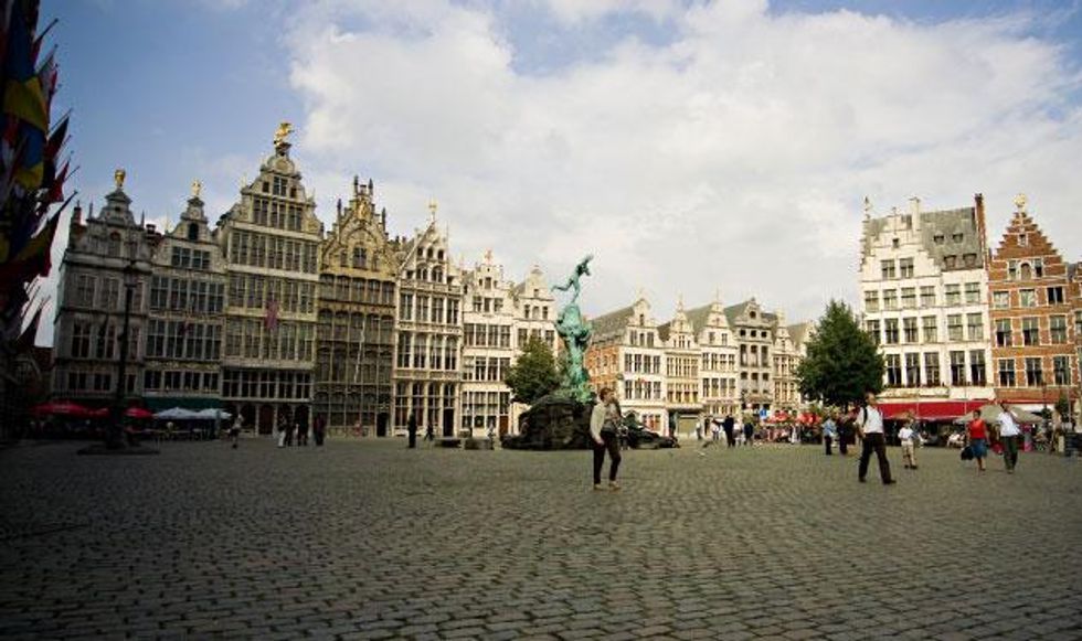 Antwerp_1068_1