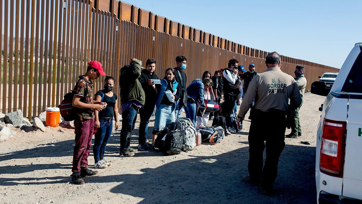 asylum seekers mexico border wall patrol pickup