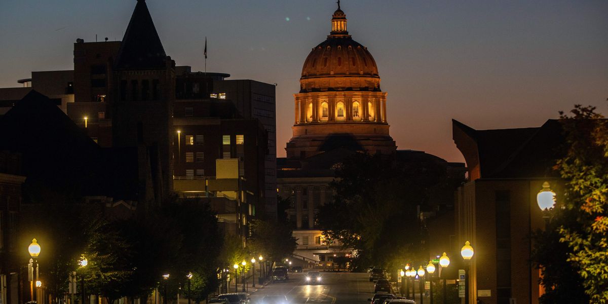 Missouri Republicans advance bill to police trans people's bathroom access
