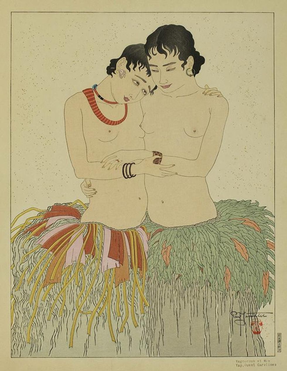 Barebreastembracex633_0