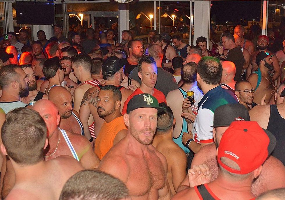 Bears-in-singlets-by-dan-mckeon-23