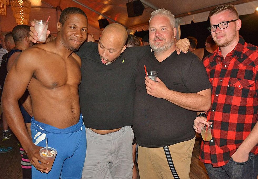 Bears-in-singlets-by-dan-mckeon-36