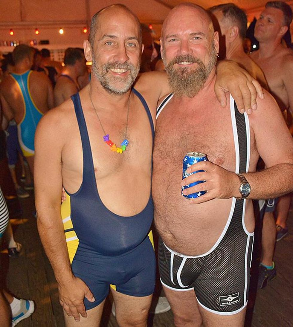 Bears-in-singlets-by-dan-mckeon-37