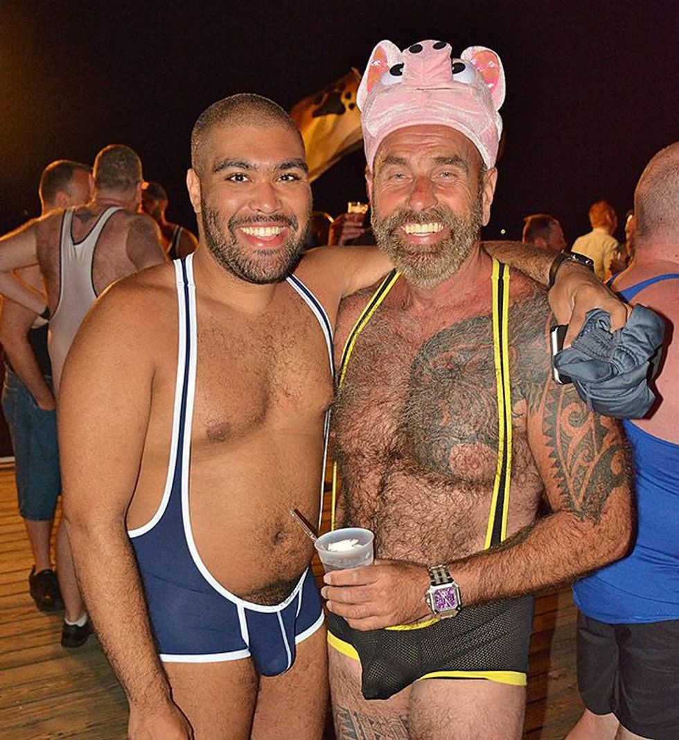 Bears-in-singlets-by-dan-mckeon-43