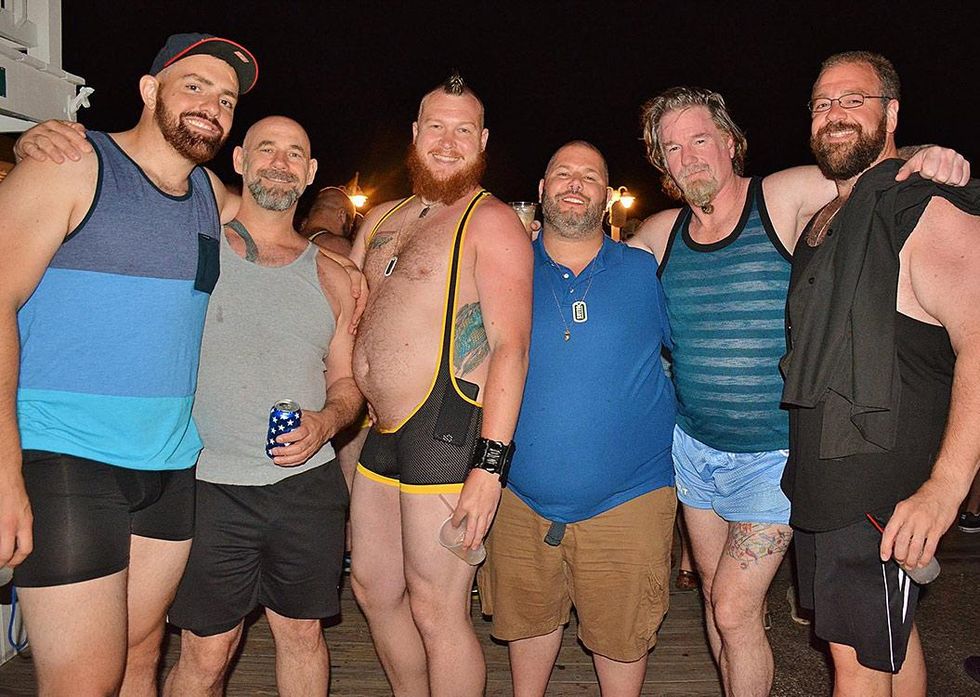 Bears-in-singlets-by-dan-mckeon-49