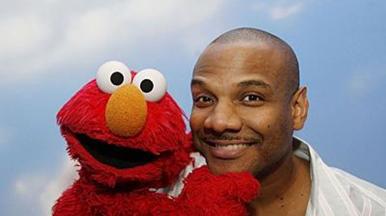 Being-elmo_a-puppeteers-journeyx400_0