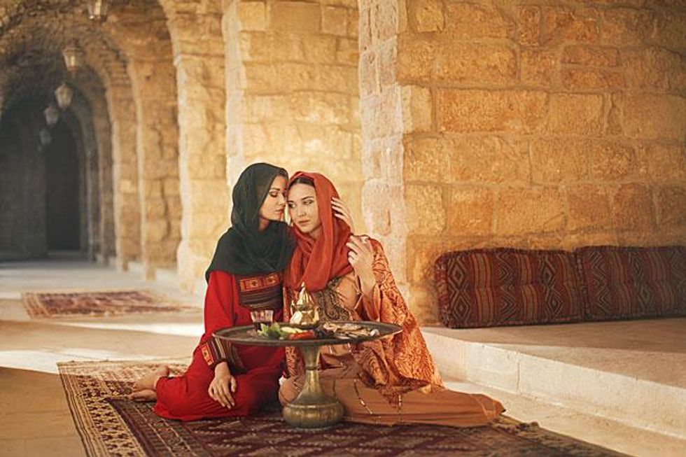 Beirutlesbianteax633_0