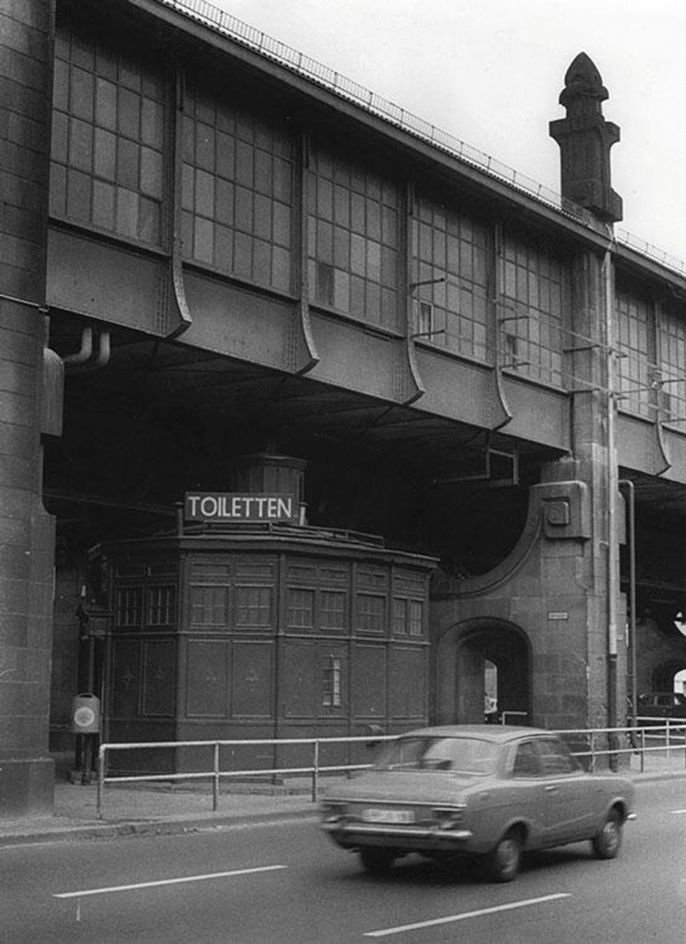 Berlin Schoeneberg, 1987_Buelow-Klappe-BulowStrasse, \u00a9 W.Rink