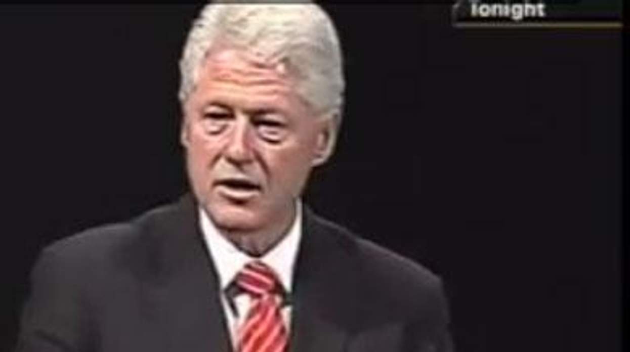 Billclintonheckledx390_0