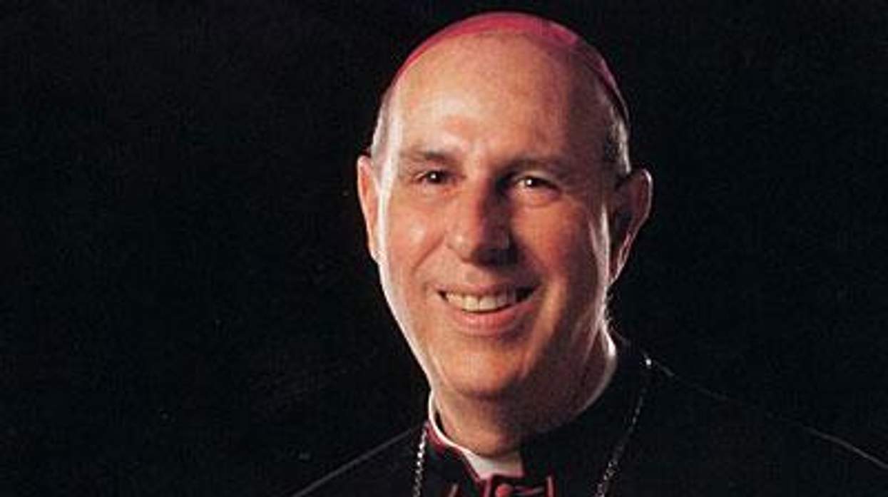 Bishop-of-honululu-clarence-larry-silvax400