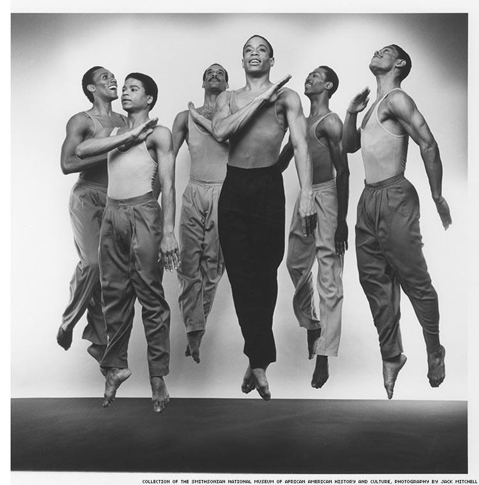 Box_2_pr_240_fever_swamp_six_male_dancers