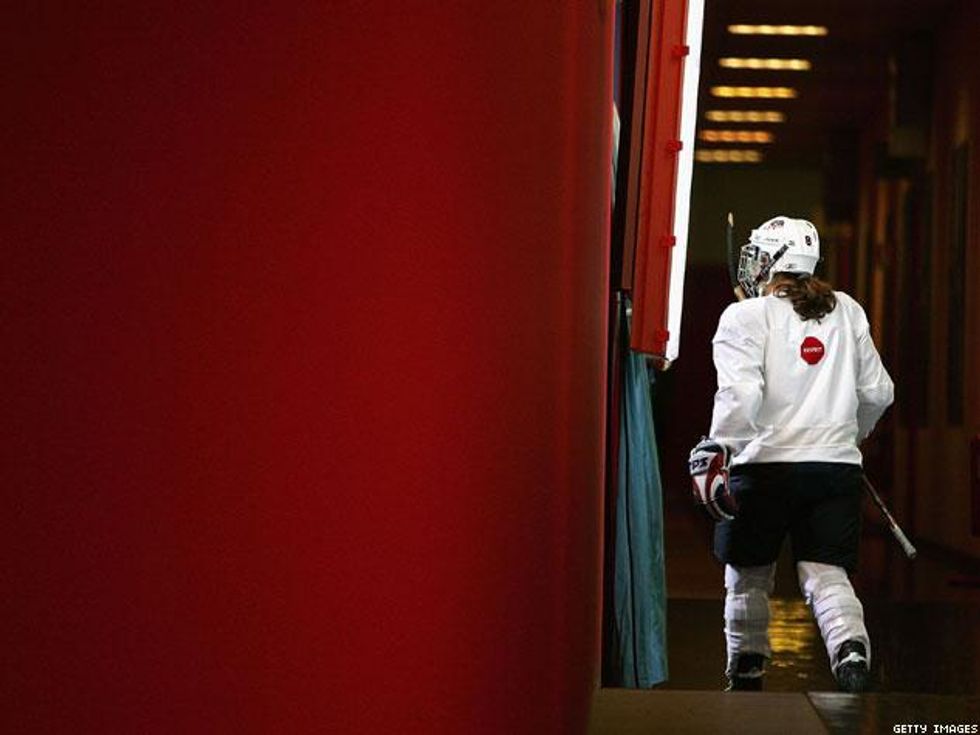 Caitlincahow633x475-1