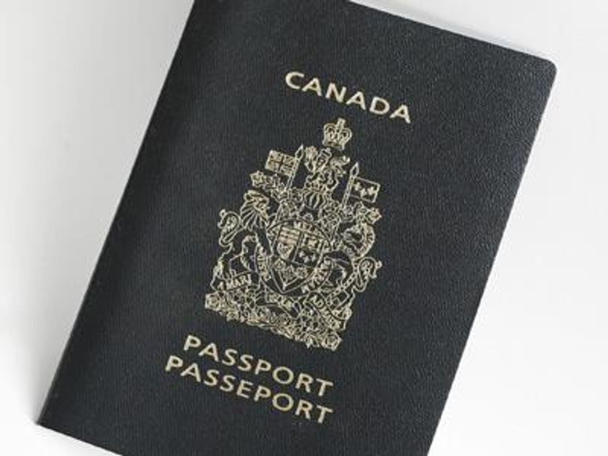 Canada_passportx400