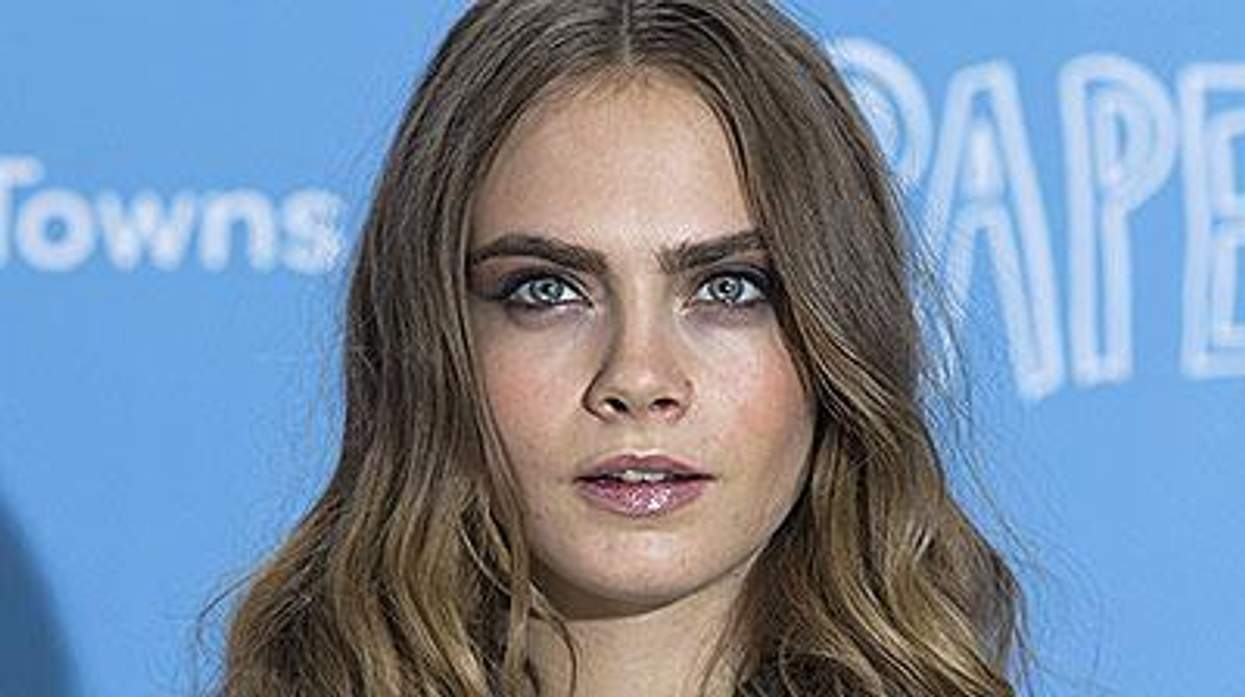 Cara_delevignex400_0