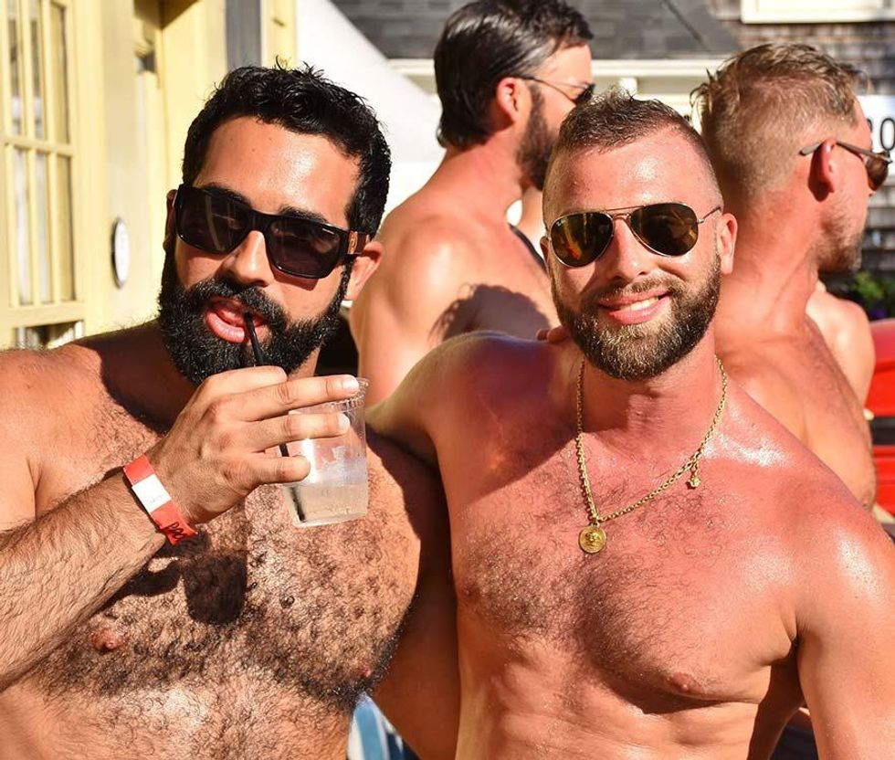 Carnival-pool-party-13