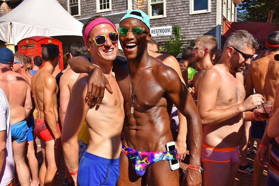 Carnival-pool-party-18