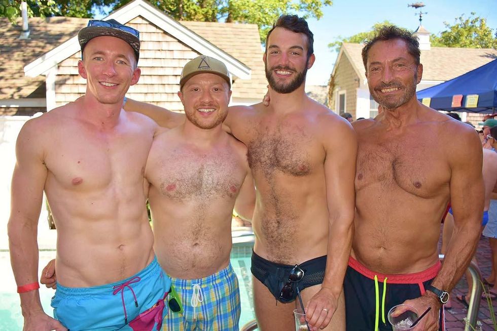 Carnival-pool-party-28