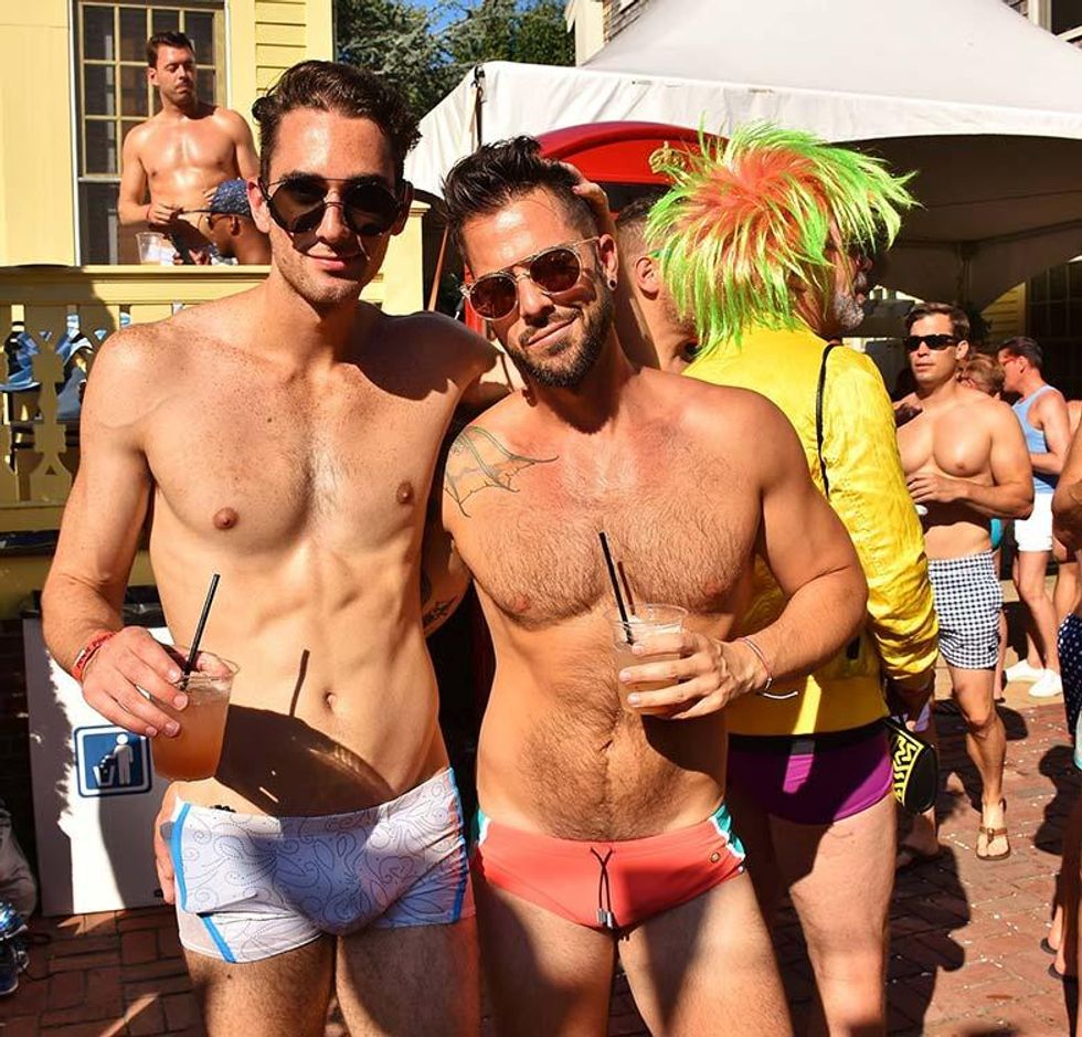 Carnival-pool-party-35