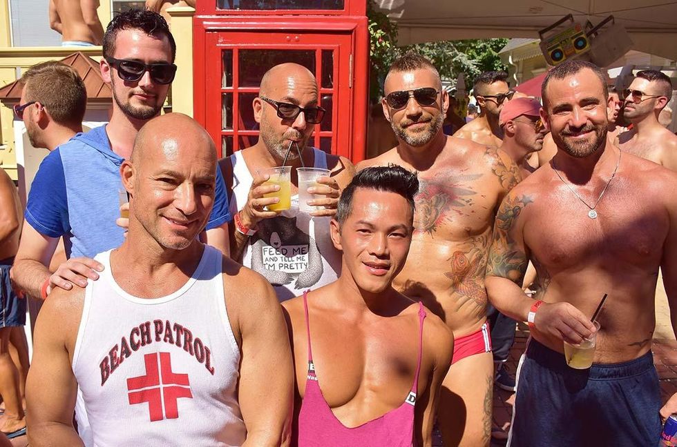 Carnival-pool-party-44