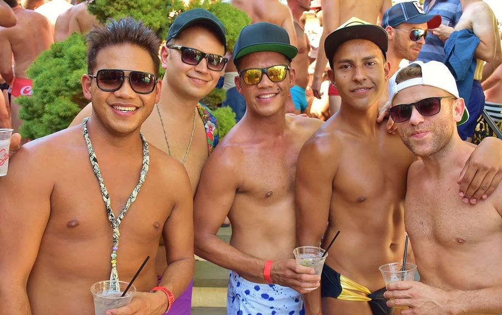 Carnival-pool-party-45