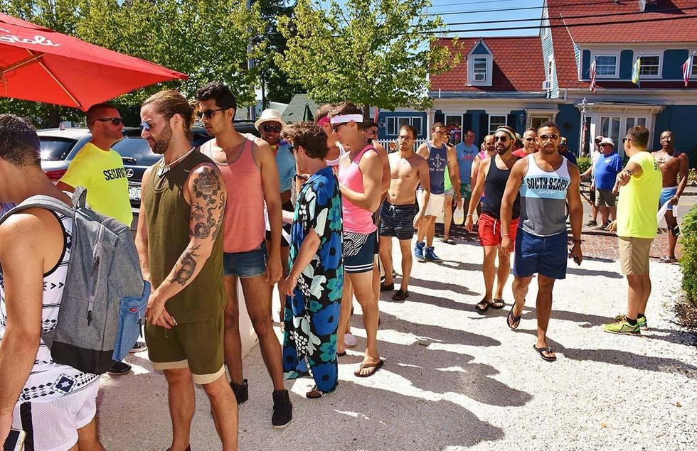 Carnival-pool-party-63