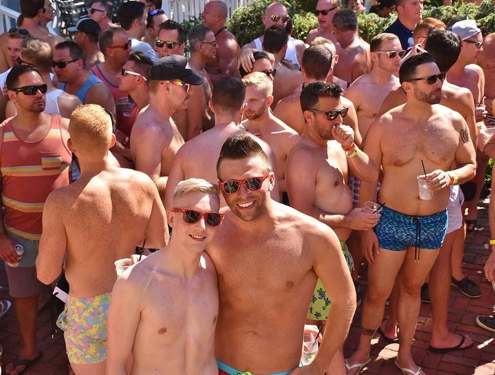 Carnival-pool-party-73