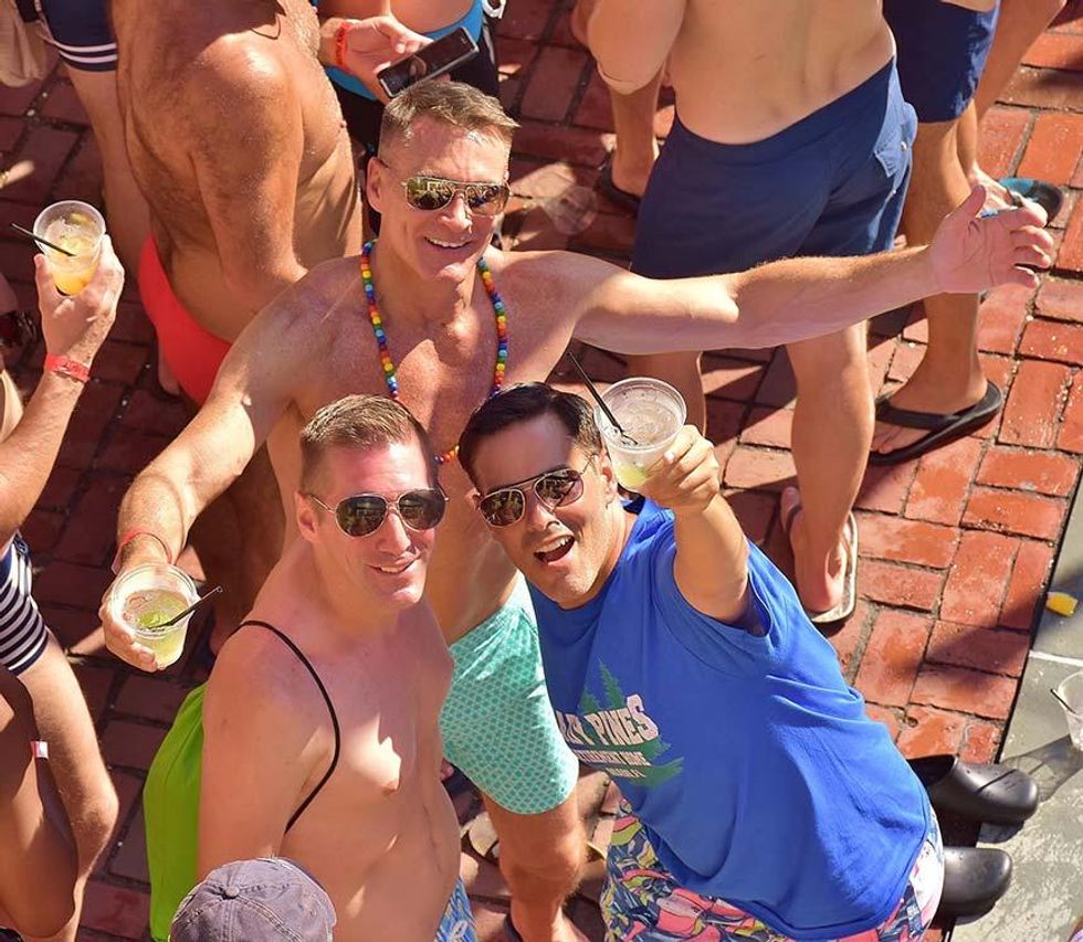 Carnival-pool-party-74