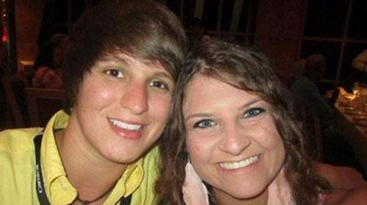 Ceara-sturgis-and-emily-keyx400