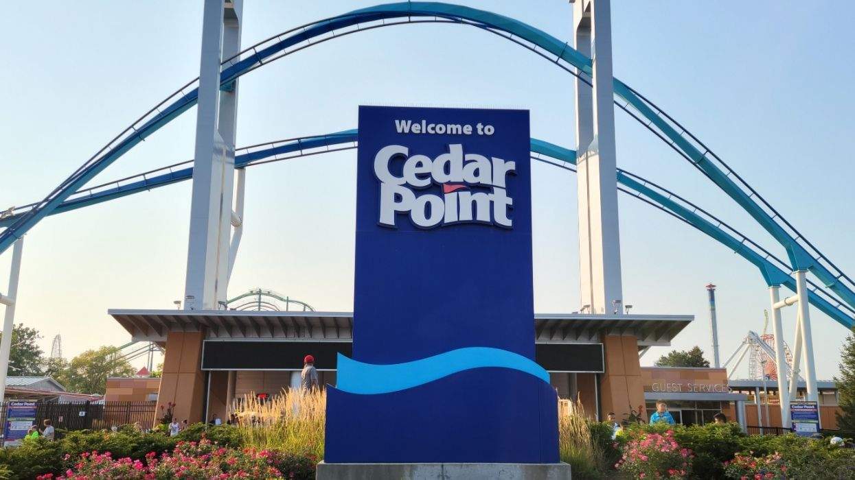 ceder point amusement park entrance