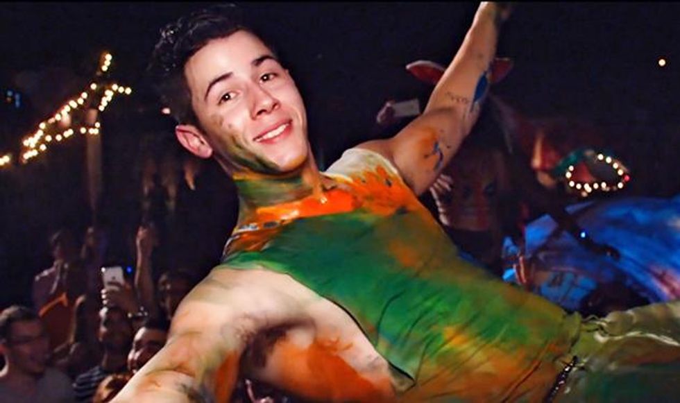 Chains-wynwood-x633_0