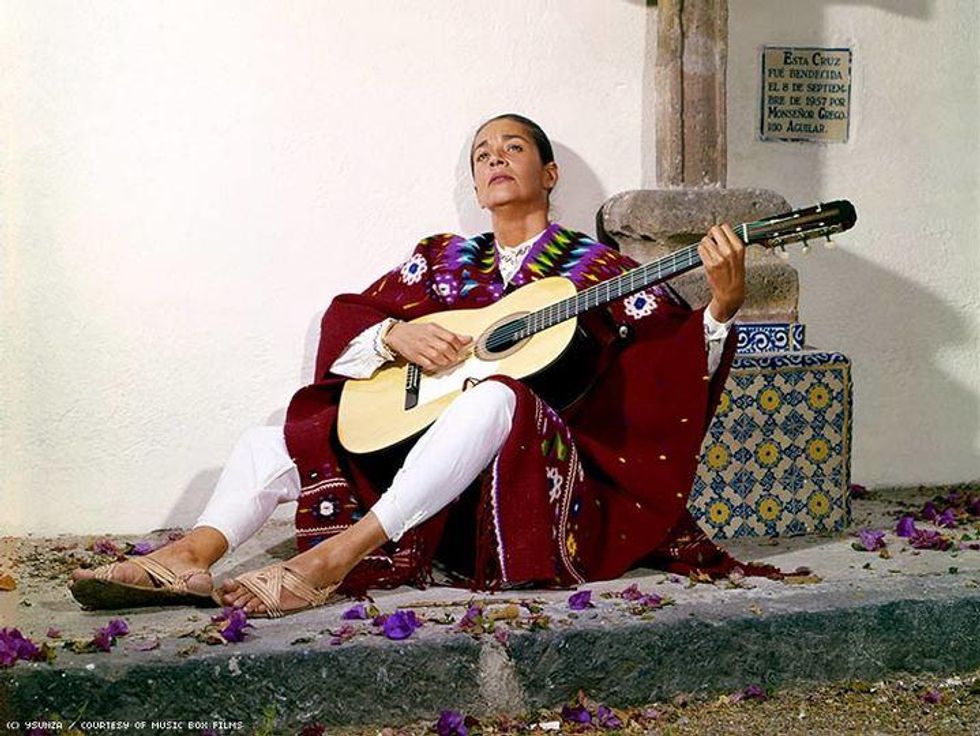 Chavela02x750_720